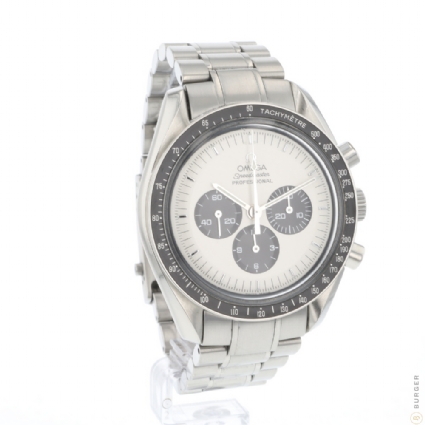 Omega speedmaster best sale professional mitsukoshi