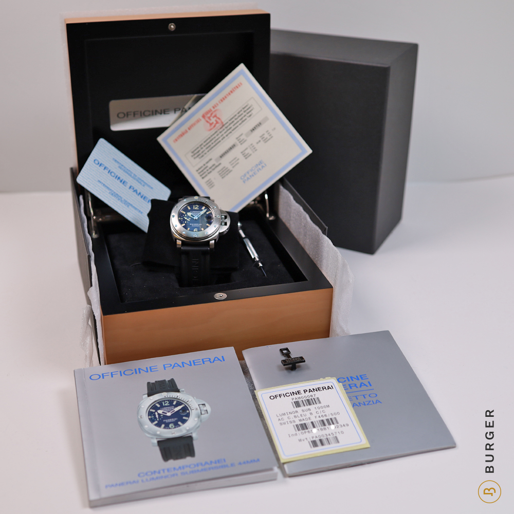 Luminor Submersible 1000M Blue Dial Panerai Sold watches